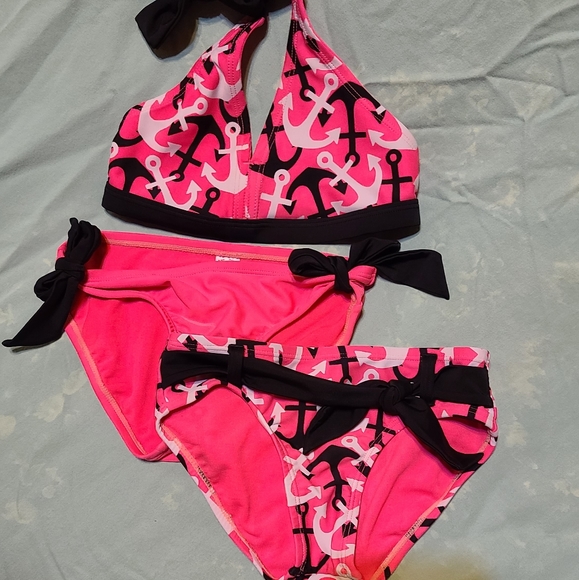 Justice Two Piece Swimsuit - Picture 1 of 3